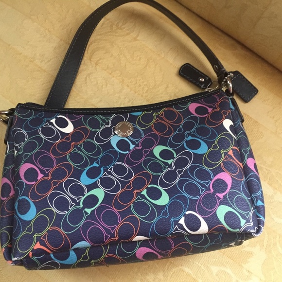 COACH - cute purse - Picture 1 of 4